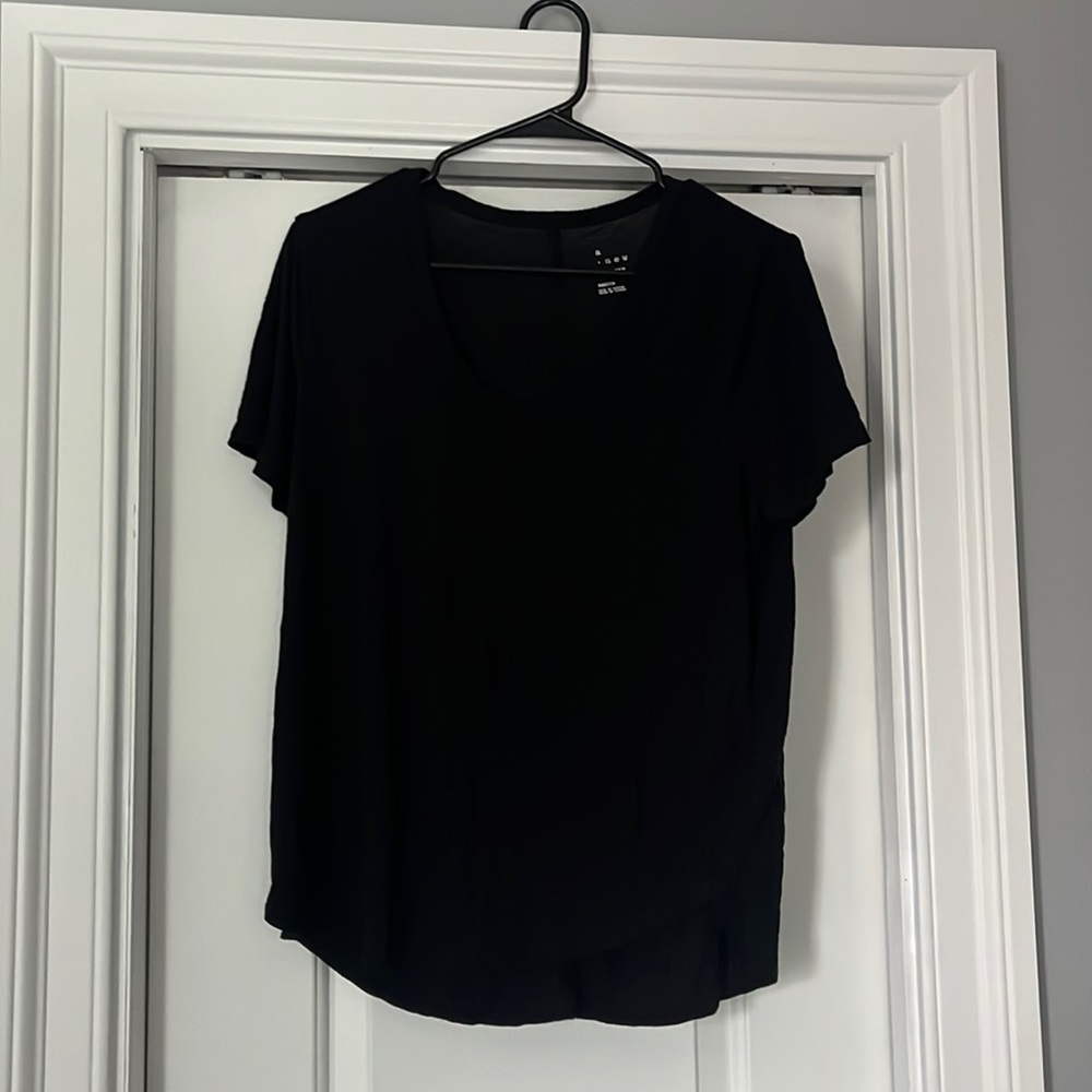 Black tee
